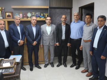 تقدیر از مدیران بانک دلوار