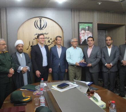 مراسم تکریم خبرنگاران بخش دلوار